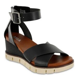 MIA Women’s Size 8 Black and Tan Wedge Platform Sandals